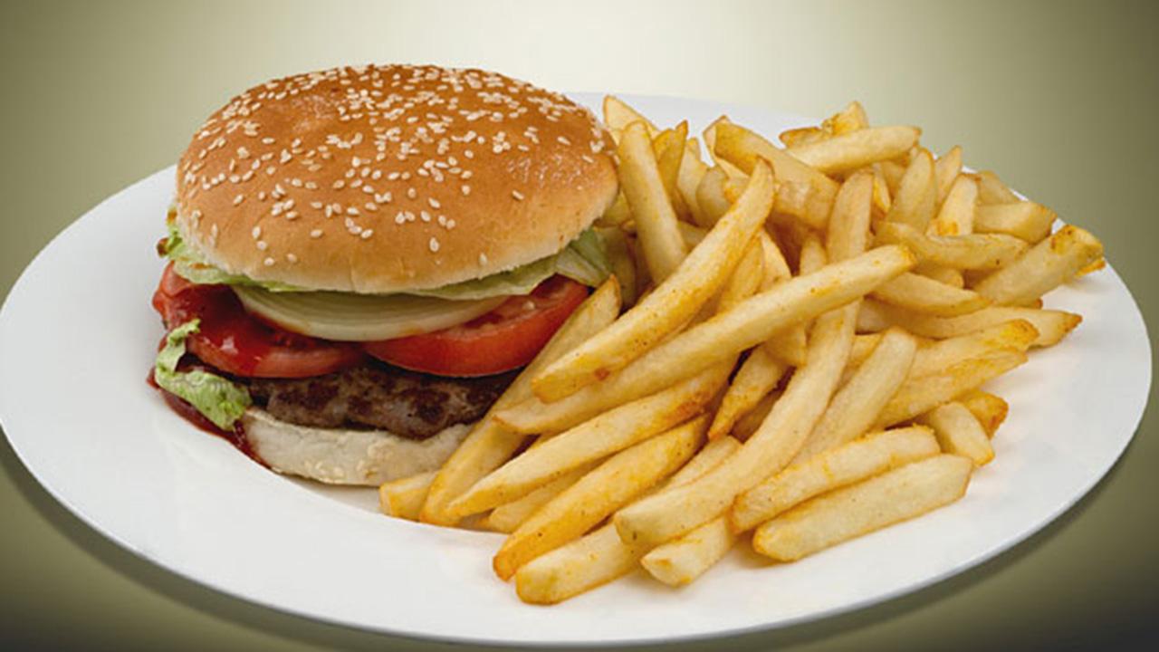 Ayrımcılık yapan hamburger zincirine ceza