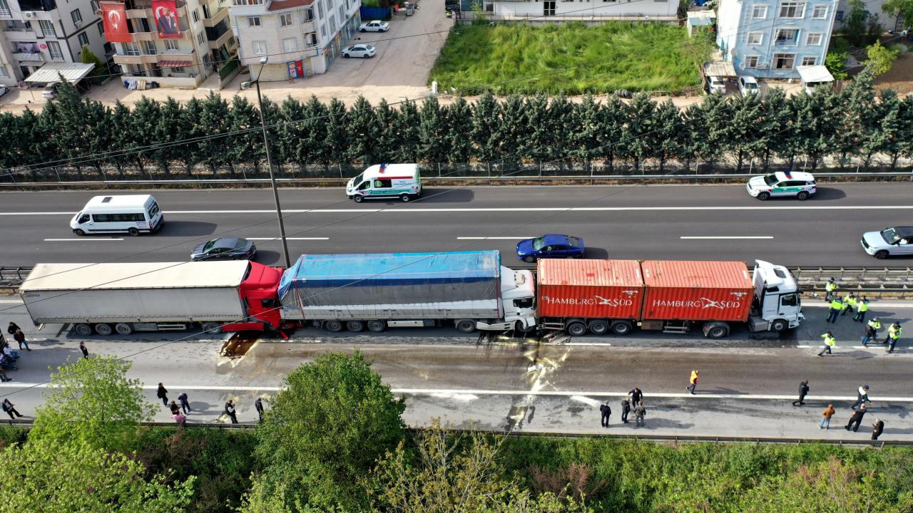 Anadolu Otoyolu'nda zincirleme kaza