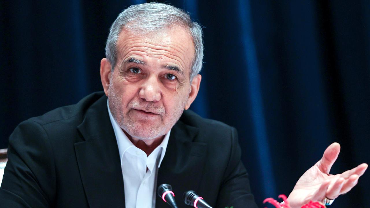 Pezeşkiyan: ABD ve İsrail yine müzakere sürecinde saldırabilir