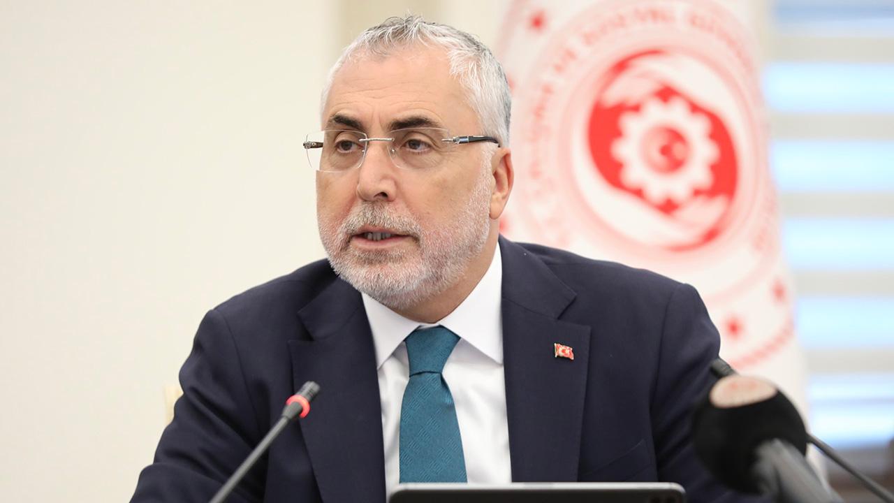 Bakan Işıkhan: 3 yılda 800 bin gencimize staj yaptırmayı hedefliyoruz