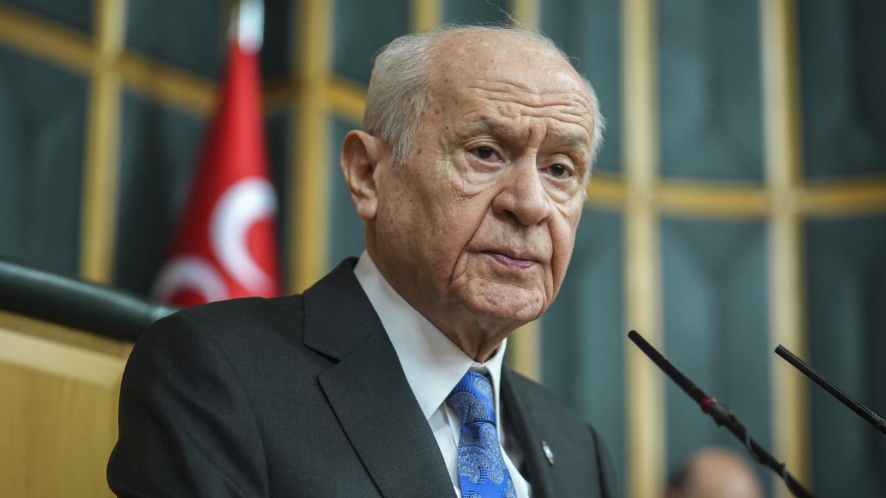 Bahçeli'den Süper Lig'e çıkan Amedspor'a tebrik mesajı