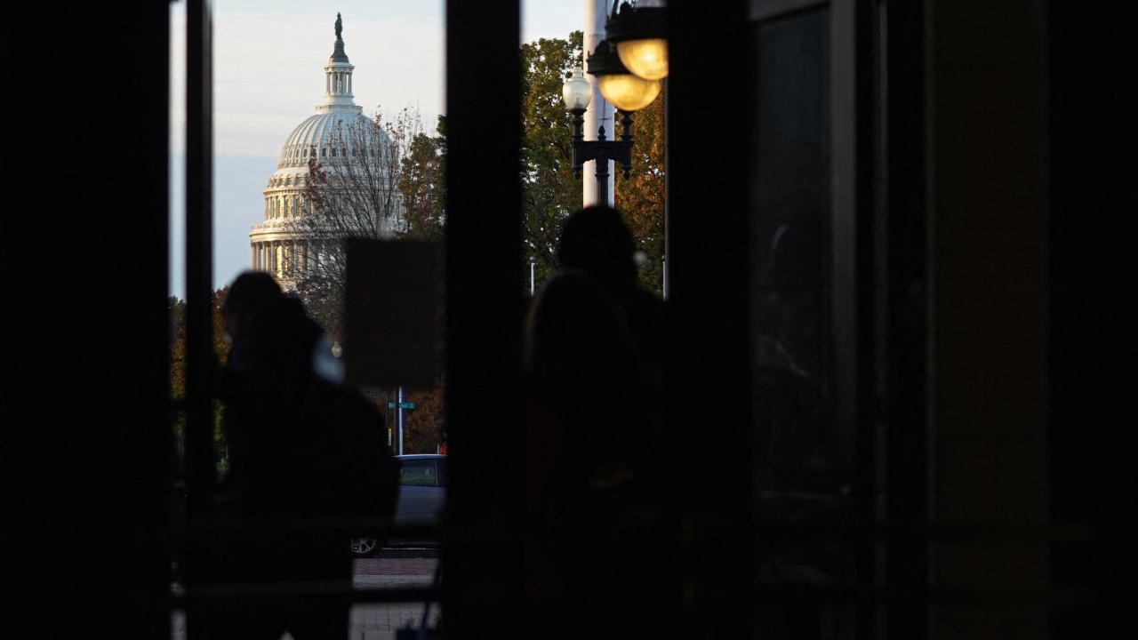 Anket: ABD'lilerin yüzde 53'ü dış politikada diğer ülkelerin çıkarının göz ardı edildiğini düşünüyor
