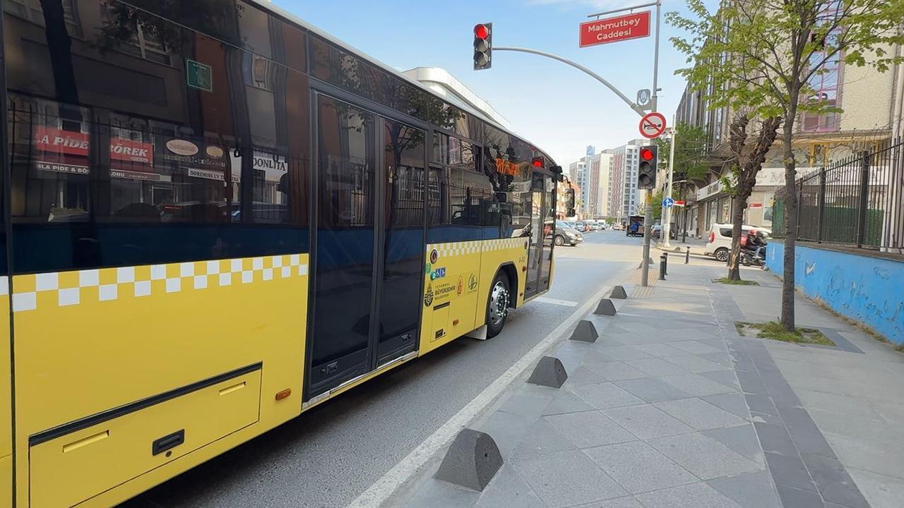 Kırmızı ışık ihlali yapan İETT otobüsü çocuğa çarptı