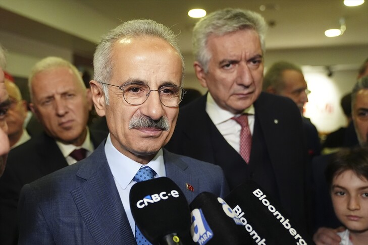 Ulaştırma ve Altyapı Bakanı Uraloğlu: Şu anda Türkiye'de net olarak bir jet yakıtı problemi yoktur