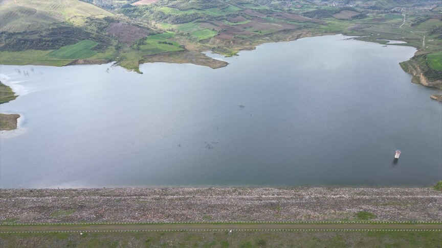 Geçen yıl kritik seviyeye düşen Tekirdağ'daki Naip Barajı'nda doluluk oranı yüzde 22'ye ulaştı