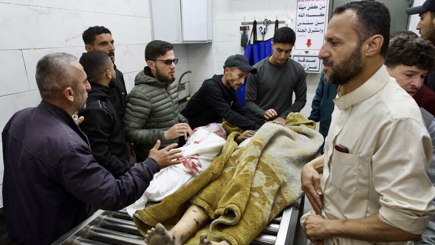 İsrail’in Gazze’ye saldırısında ikizlere hamile anne ve 2 çocuğu hayatını kaybetti