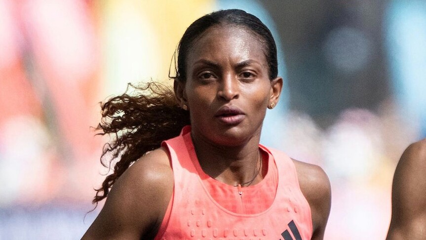 Etiyopyalı Tigst Assefa, Londra Maratonu’nu rekorla kazandı