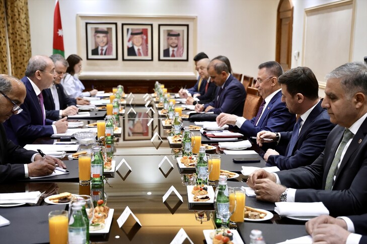 TBMM Dışişleri Komisyonu Başkanı Oktay, Ürdün Dışişleri Bakanı Safedi ile görüştü