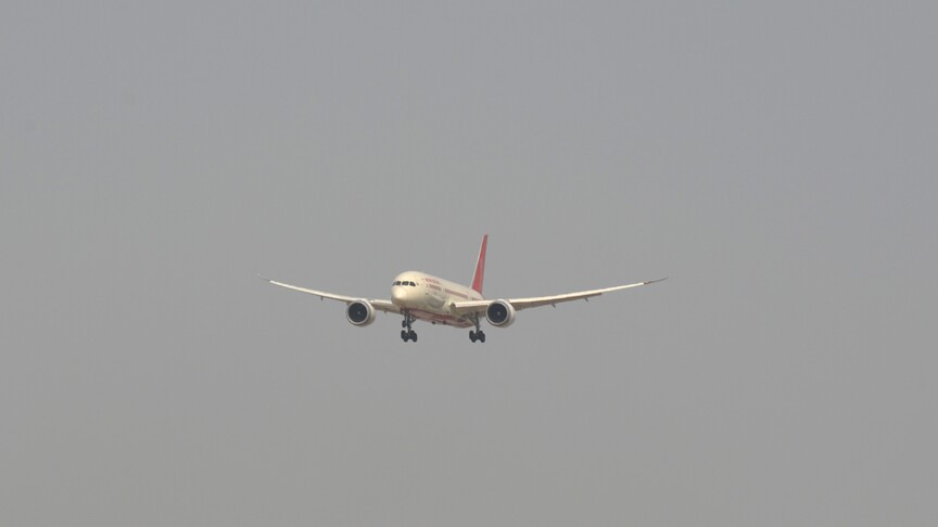 Hindistan'da havayollarından, yakıt vergisi indirimi uygulanmazsa operasyonların duracağı uyarısı