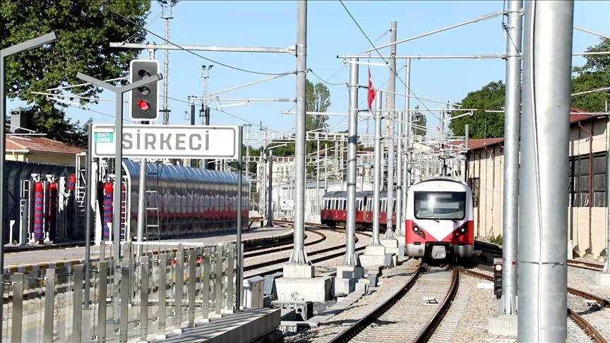 1 Mayıs ve 19 Mayıs'ta bazı şehir içi raylı ulaşım hizmetleri ücretsiz olacak