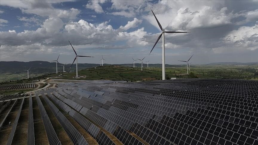 2025'te devreye alınan elektrik kapasitesinin yüzde 99'u yenilenebilir kaynaklardan oldu