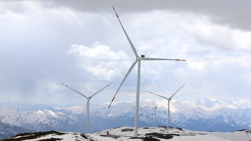 Muş'un rüzgarından yaklaşık 32 bin hanenin elektriği karşılanıyor