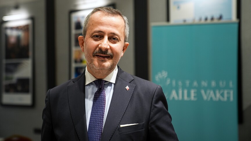 İstanbul Aile Vakfı Başkanı Karabıyık'tan Anneler Günü reklamlarına "annelik bozumu" tepkisi